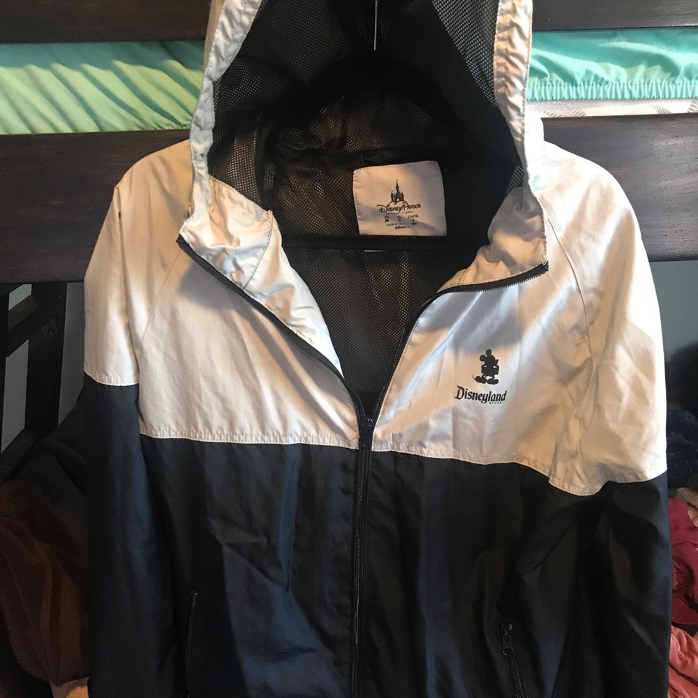 Disneyland wind breaker